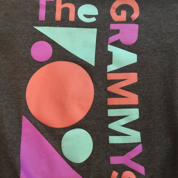 *Official* Grammys Award Ceremony Sweatshirt - Picture 3 of 5